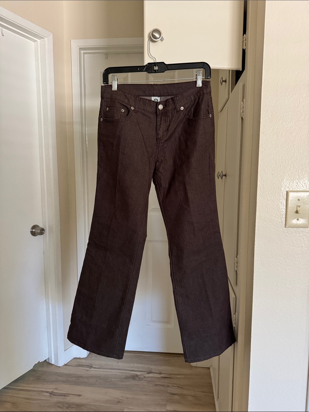 Vintage Ellemenno Women's Brown Jeans - Flared Fit